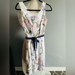 Suzy Shier White/Navy Floral Dress